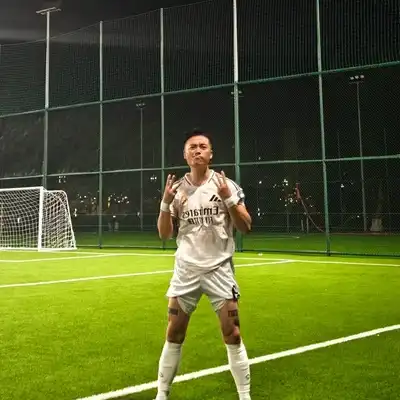 邹悦亮